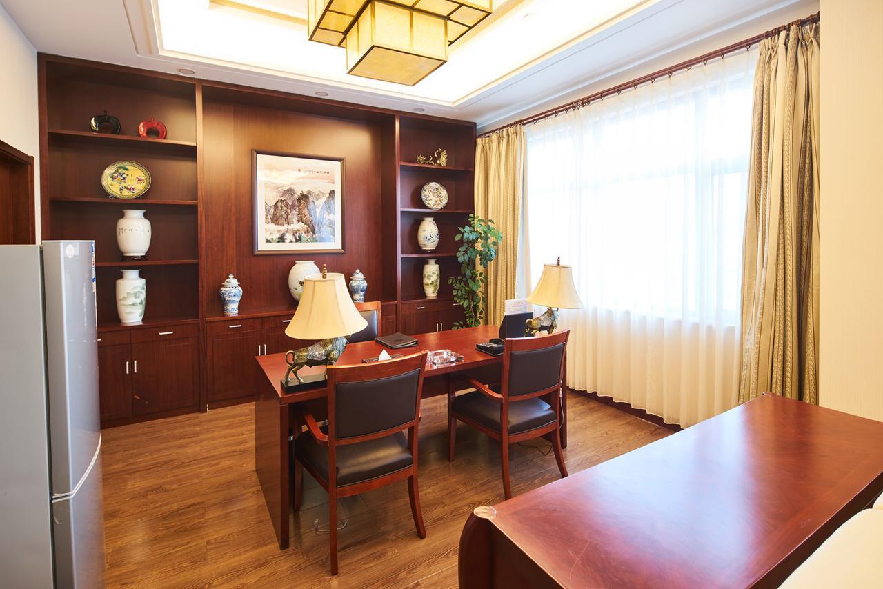 Soluxe Hotel ניאמיי מראה חיצוני תמונה